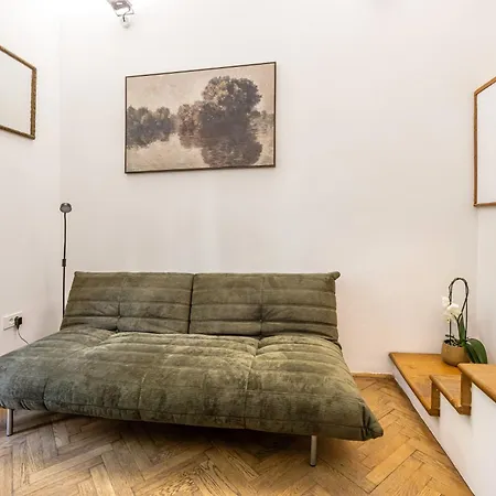 Center With Atrium Appartement
